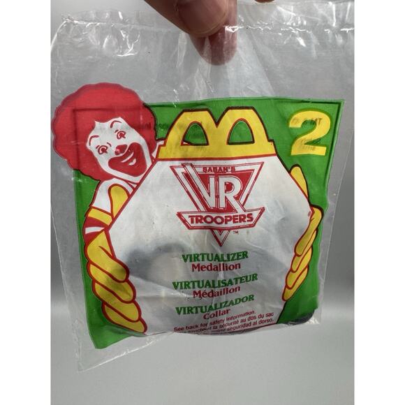1995 McDonalds VR Troopers Medallion Necklace Virtualizer Happy Meal Toy #2 - Picture 1 of 6